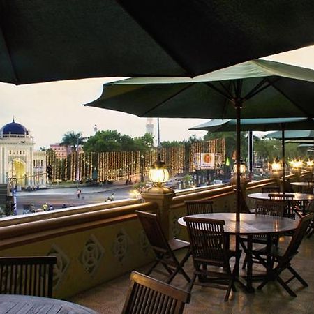 Hotel Madani Medan - Syariah Hotel Экстерьер фото