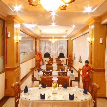 Hotel Madani Medan - Syariah Hotel Экстерьер фото